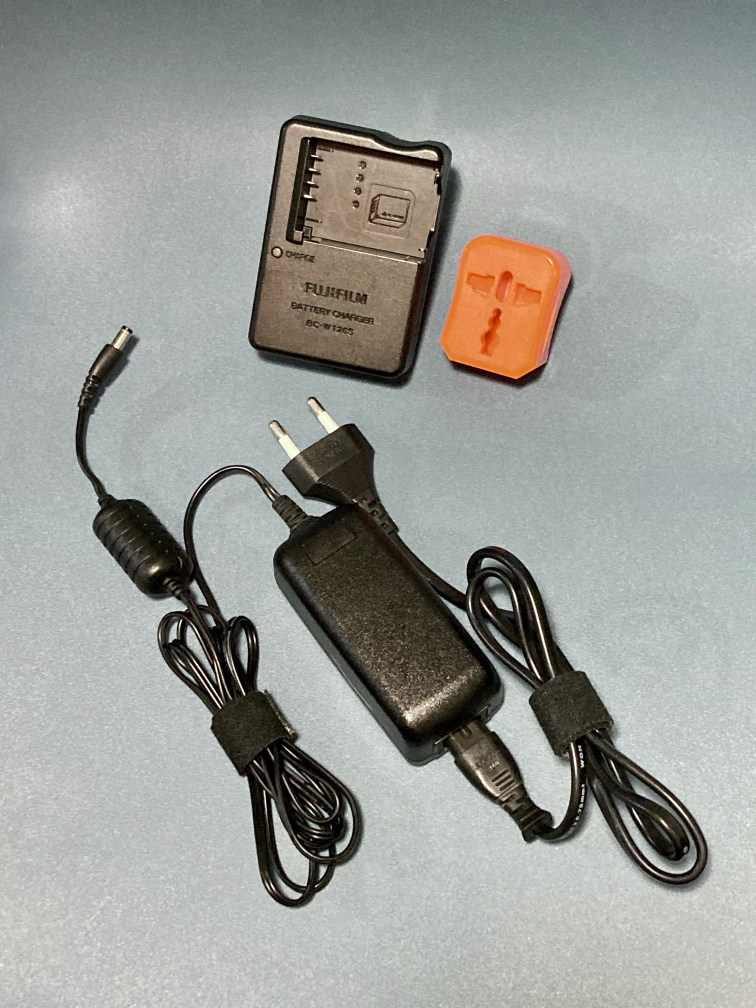 Fuji X-T3 with Vertical grip and 3 Fuji lenses can cover all image indicator(10)