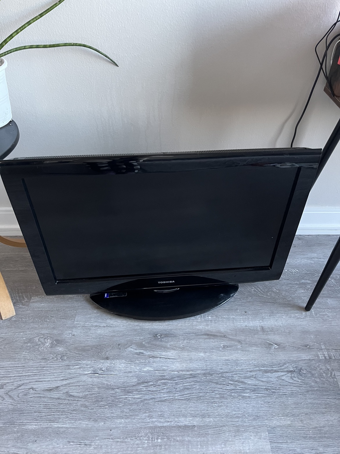 TV Toshiba - photo 2