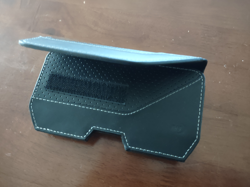 NEW: Nite Ize Leather Cell Phone Case with Waistband Clip image indicator(3)