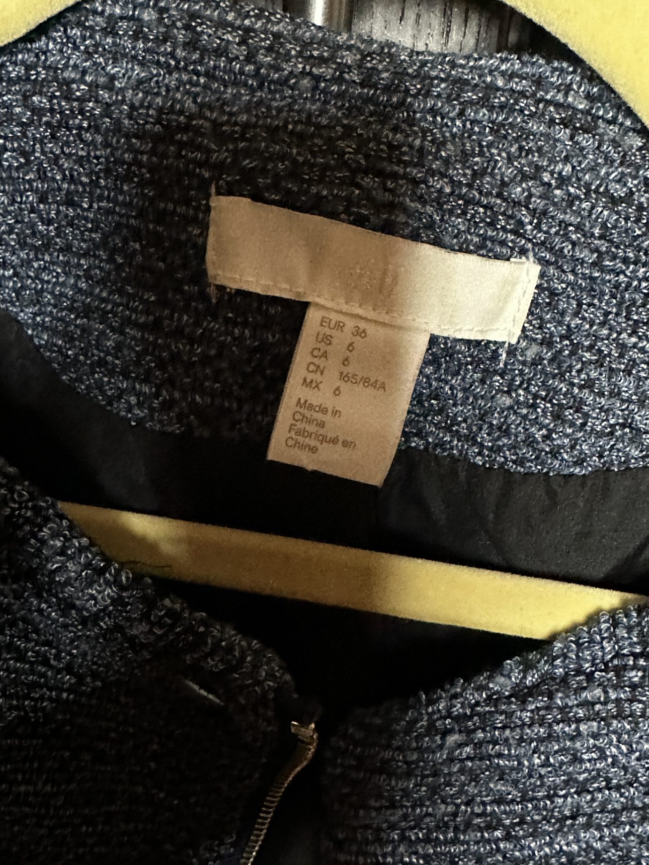 H&M blazer image indicator(4)