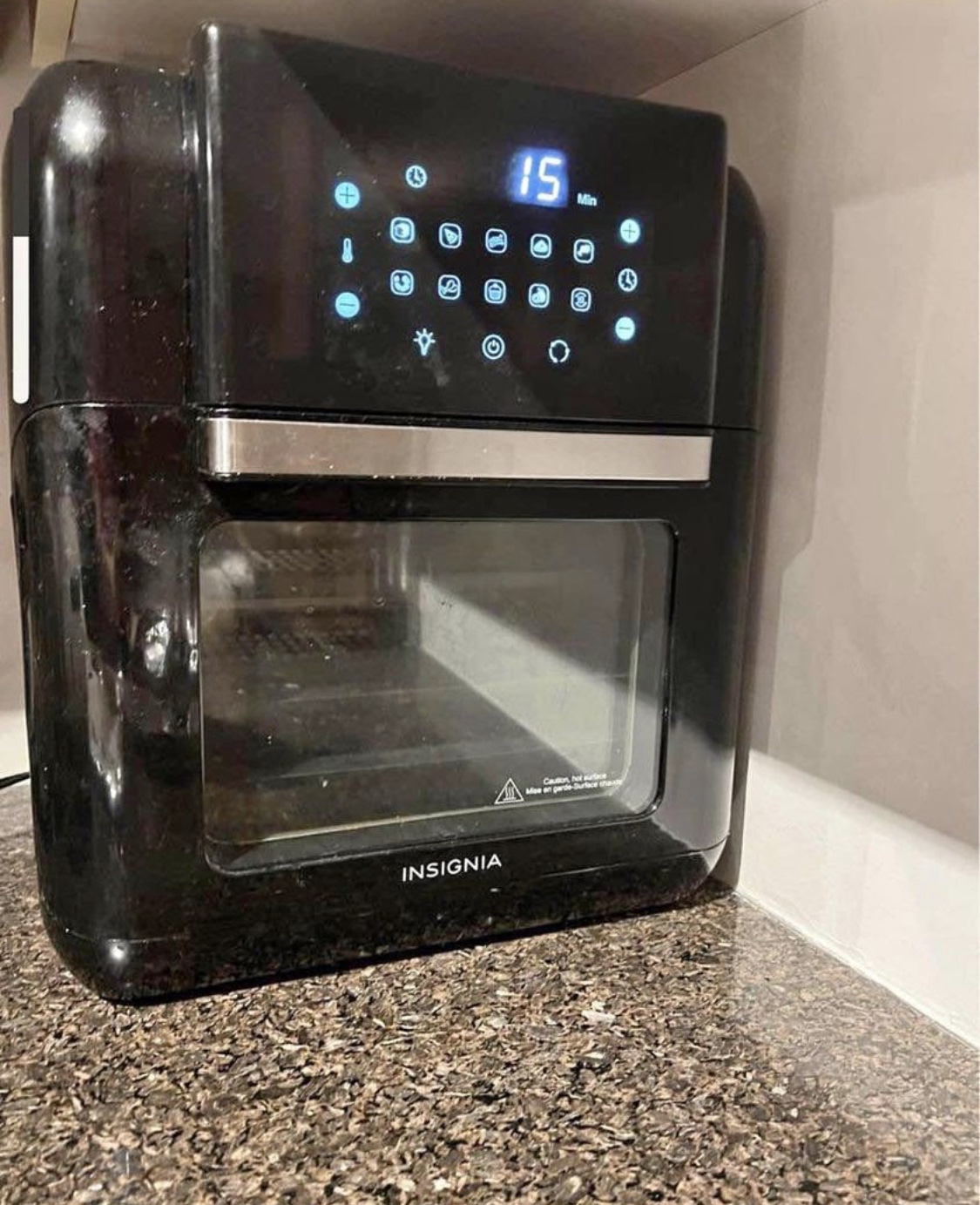 INSIGNIA 10 QT AIR FRYER OVEN