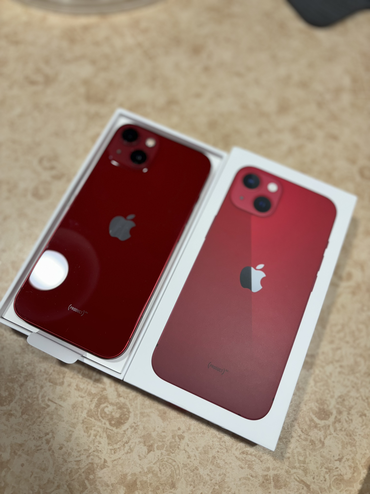 Iphone 13 - Red, Unlocked, 256GB image indicator(6)