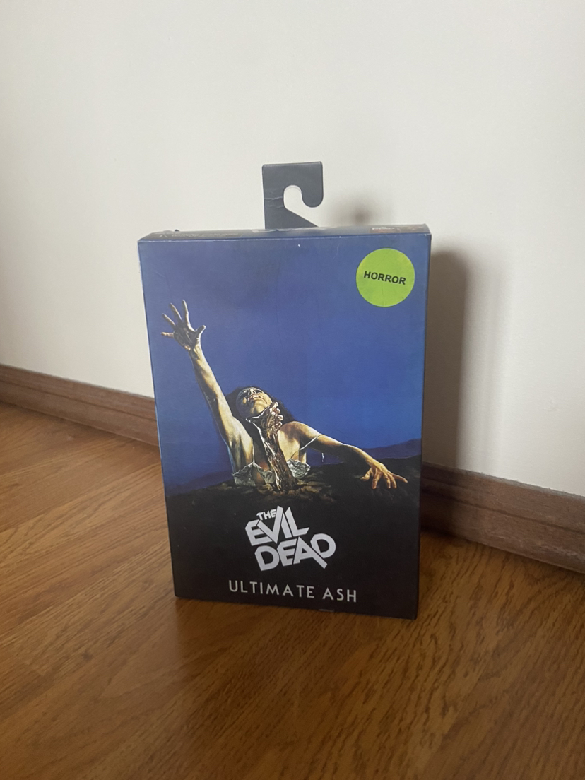 Evil dead figurine - photo 2
