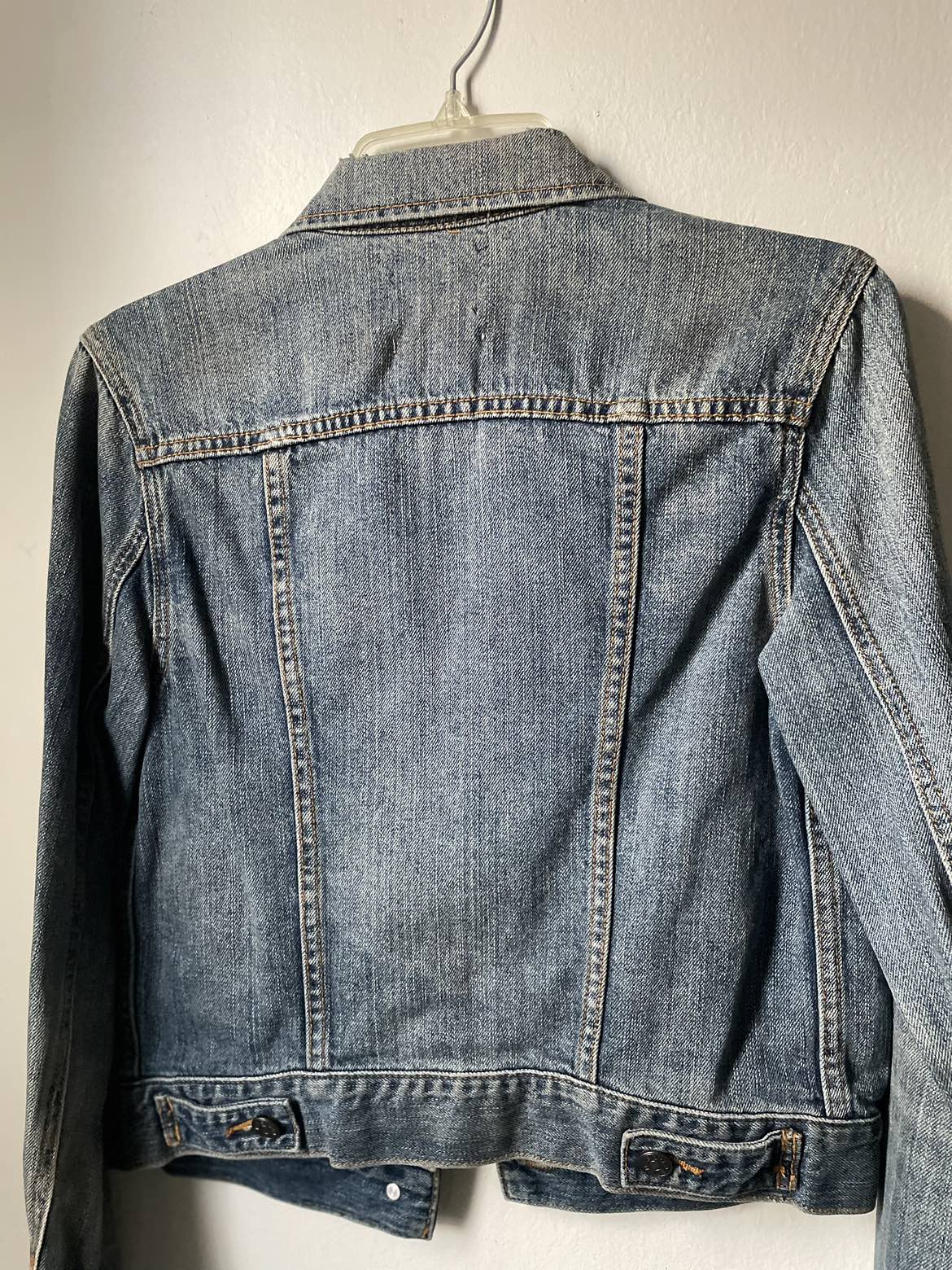Urban Outfitters BDG vintage-inspired studded jean jacket - photo 3