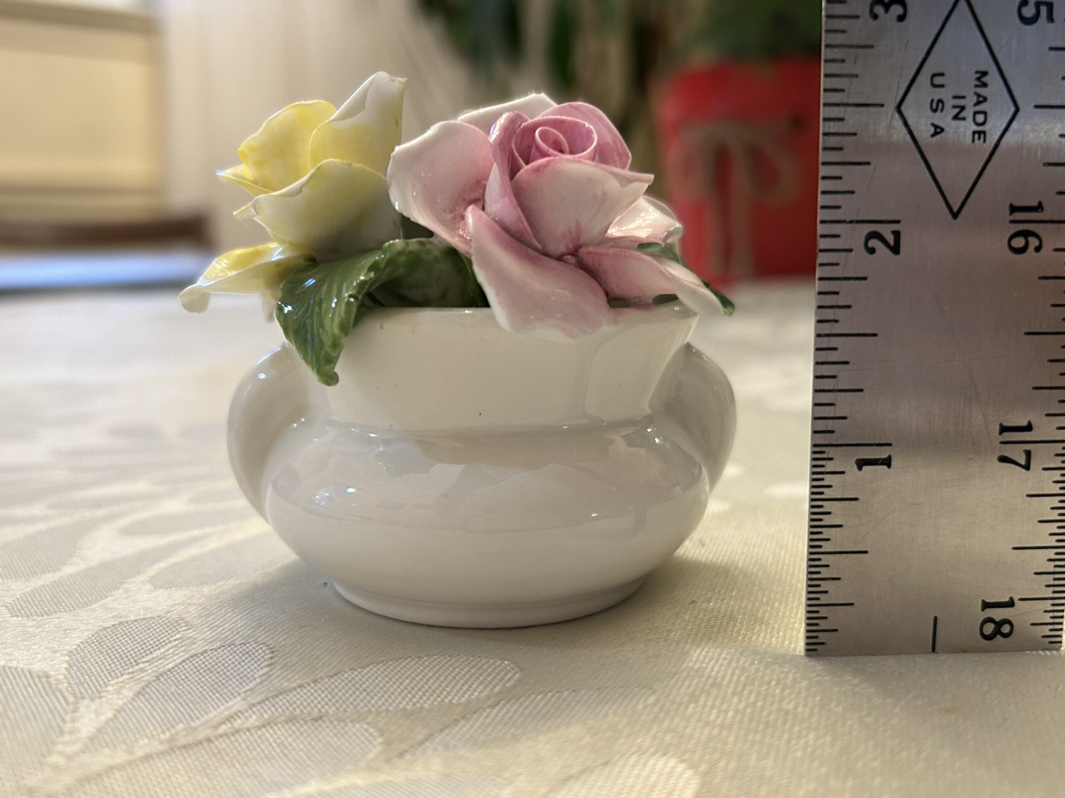 Porcelain floral bouquet image indicator(3)
