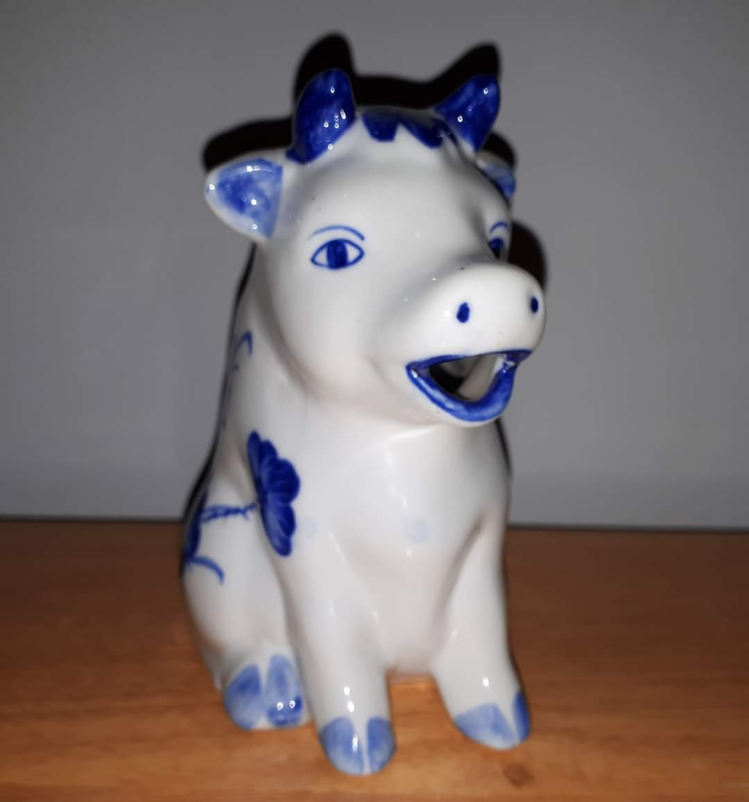 Ceramic Cow Creamer with Blue Design. - photo 2