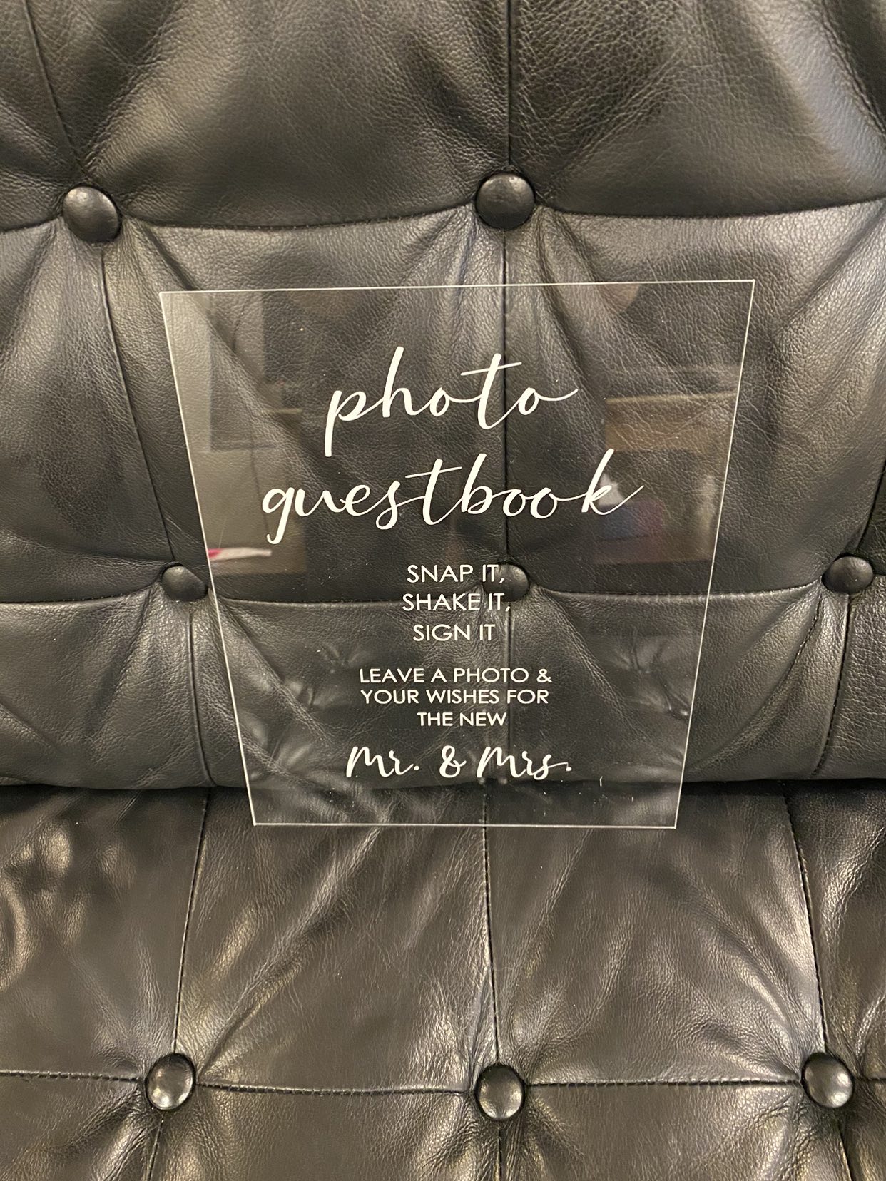 Acrylic Wedding Signs image indicator(2)