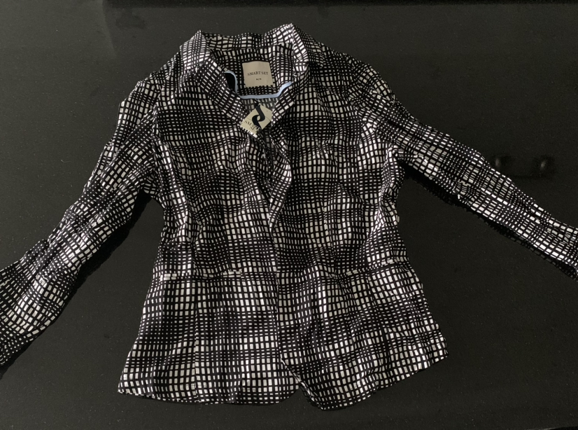 Light Checkered Blazer - Smart Set
