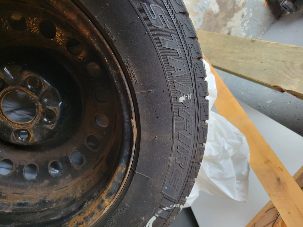 starfire winter tires and rims for SUV - photo 2