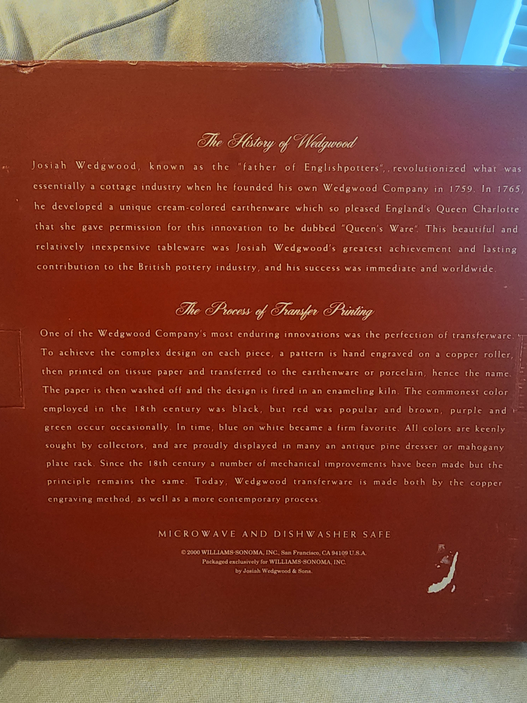 Holiday Time! Snowy Village Williams-Sonoma Serving Plate In Box image indicator(3)