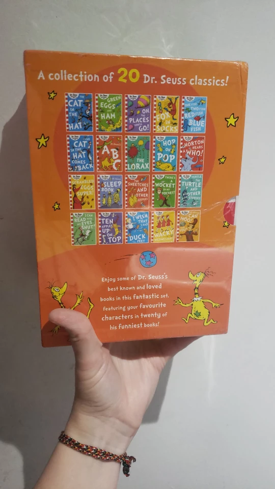 Dr. Seuss's Book collection image indicator(2)