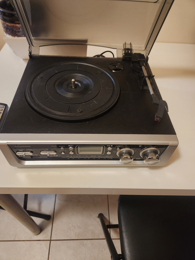 Record player with radio and USB and SD encoding - photo 2