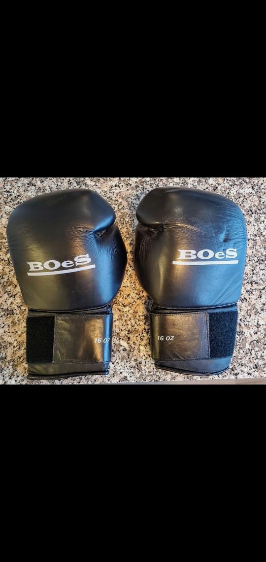 Boxing gloves & hand wraps for sale thumbnail