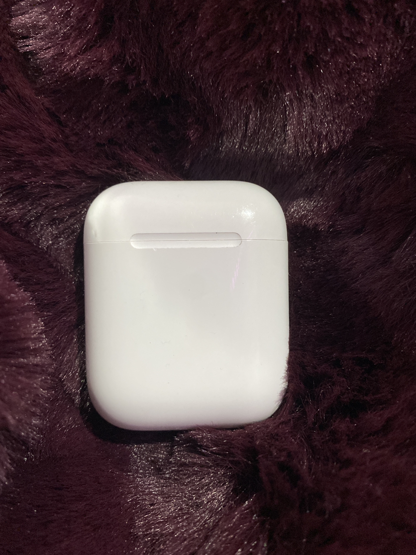 Airpod 2nd gen charging case