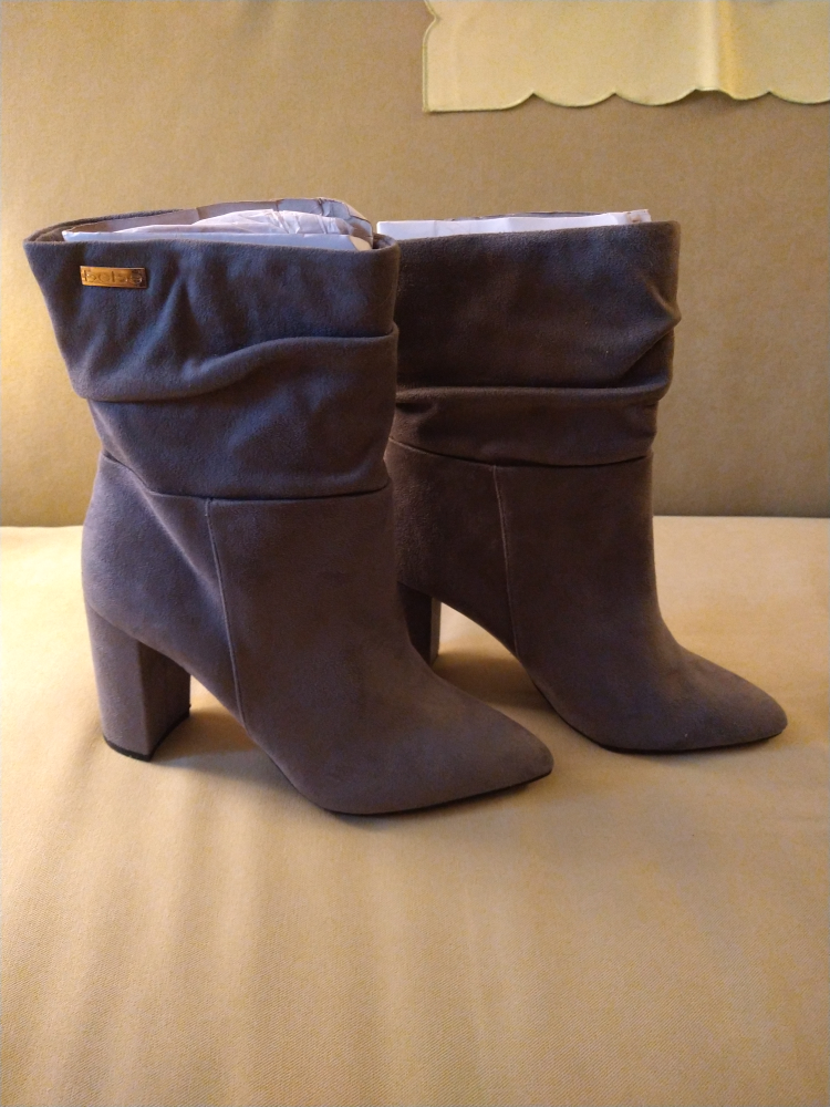 Ladies Faux Suede Boots image indicator(2)