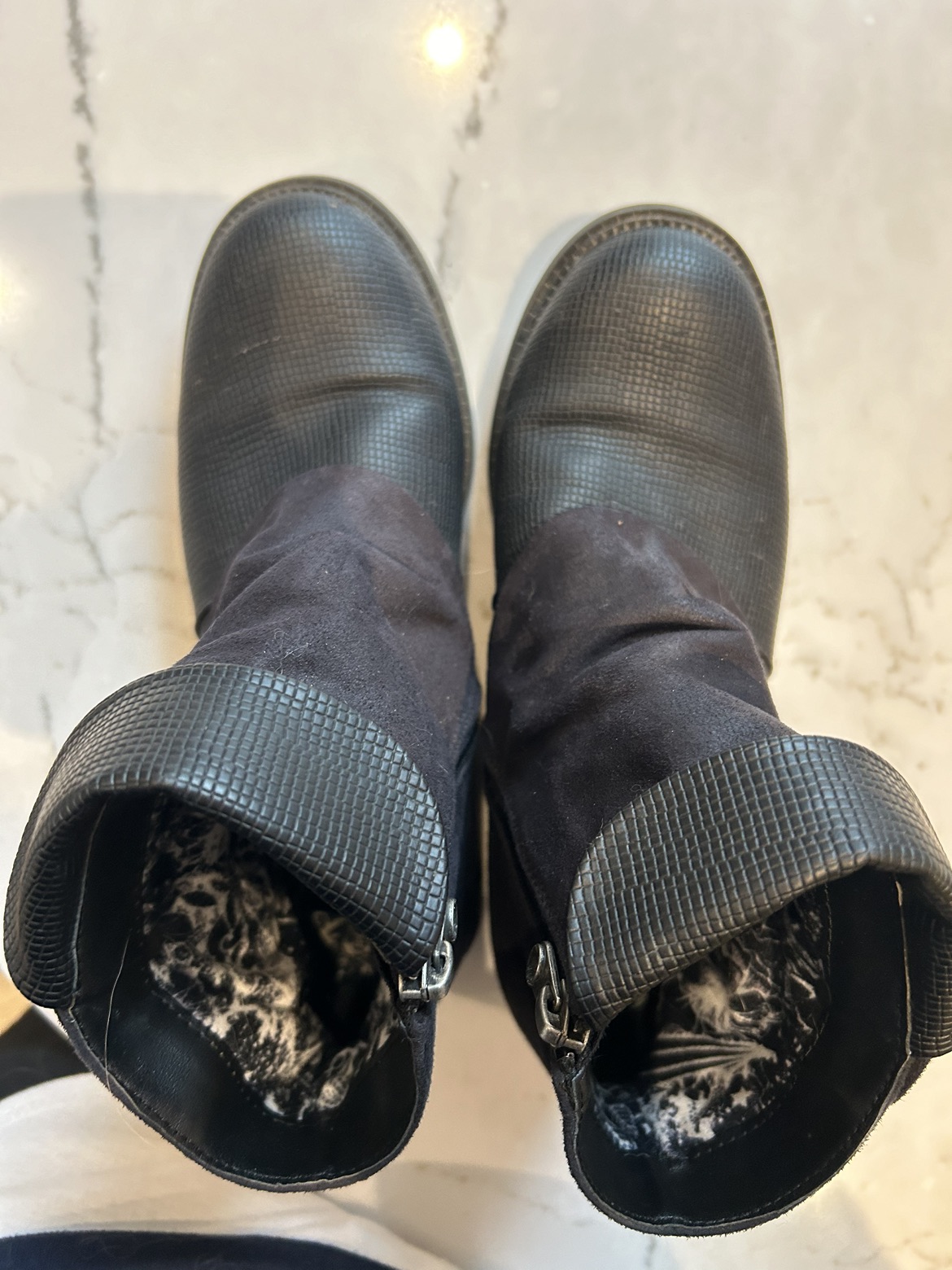 Blowfish black booties - photo 4