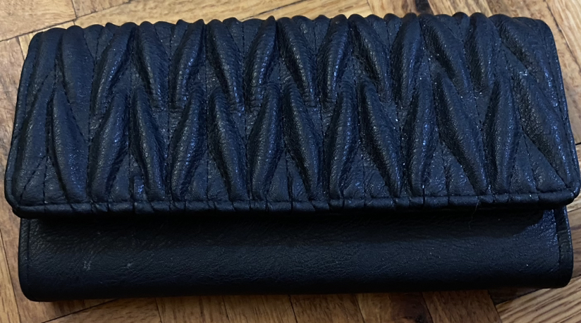 Black ladies wallet Free $0 #freecycle