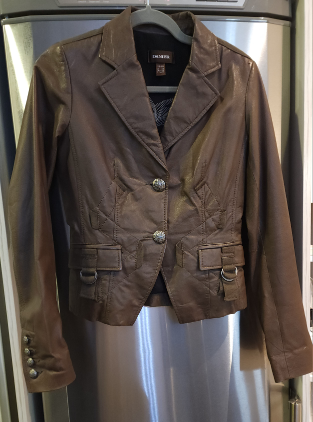 Danier Women's Genuine Leather Jacket  Size 2X Small image indicator(7)