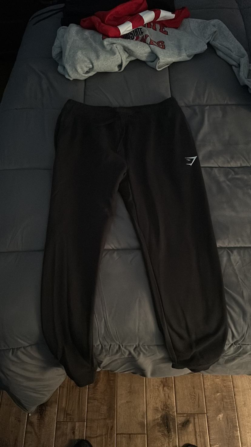 Gymshark Black Sweatpants thumbnail