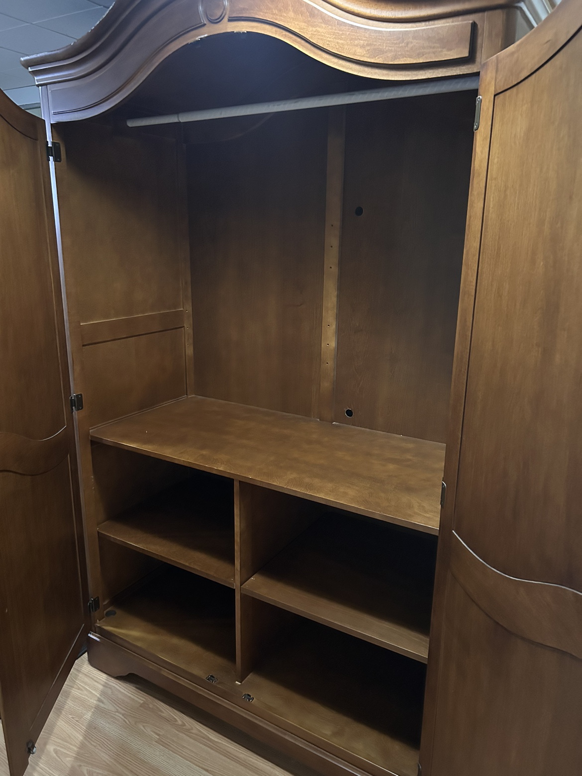 Maple solid wood armoire wardrobe - photo 4