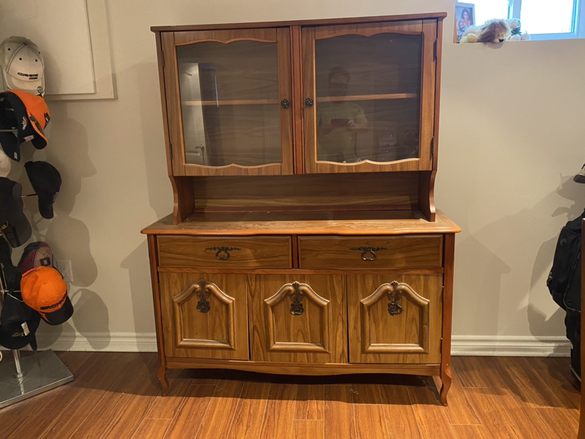 Antique Chair & Cabinet image indicator(2)