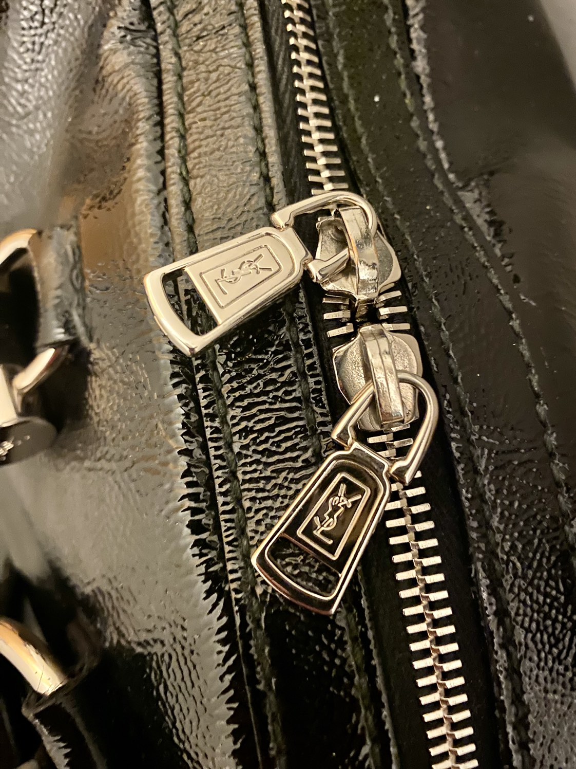 YSL Muse Bag - Patent Leather - Silvertone Hardware image indicator(3)