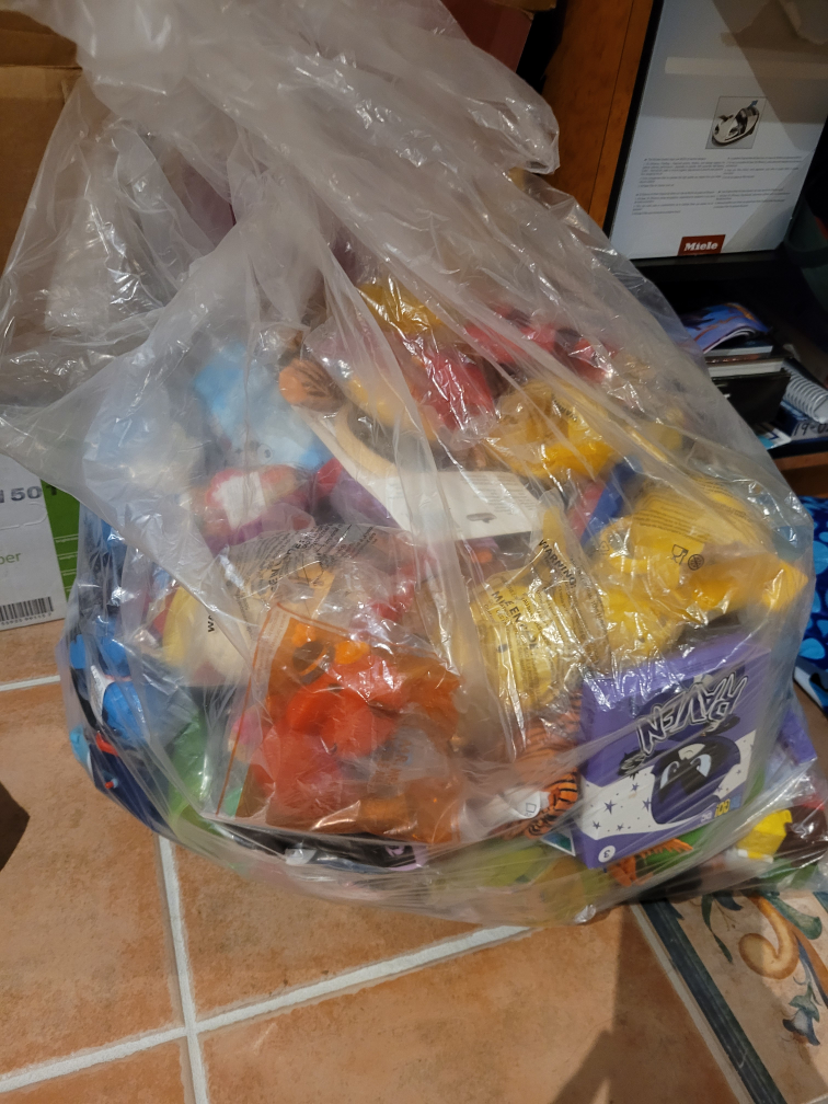 MCD HAPPY MEAL TOYS (a lot)