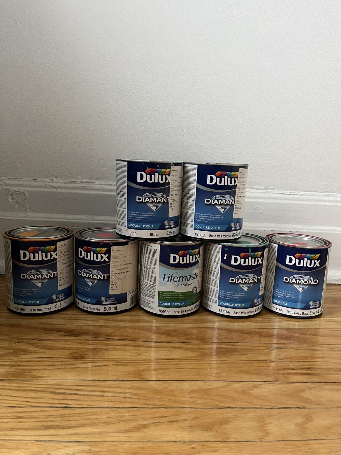 Dulux quart pint paint cans thumbnail