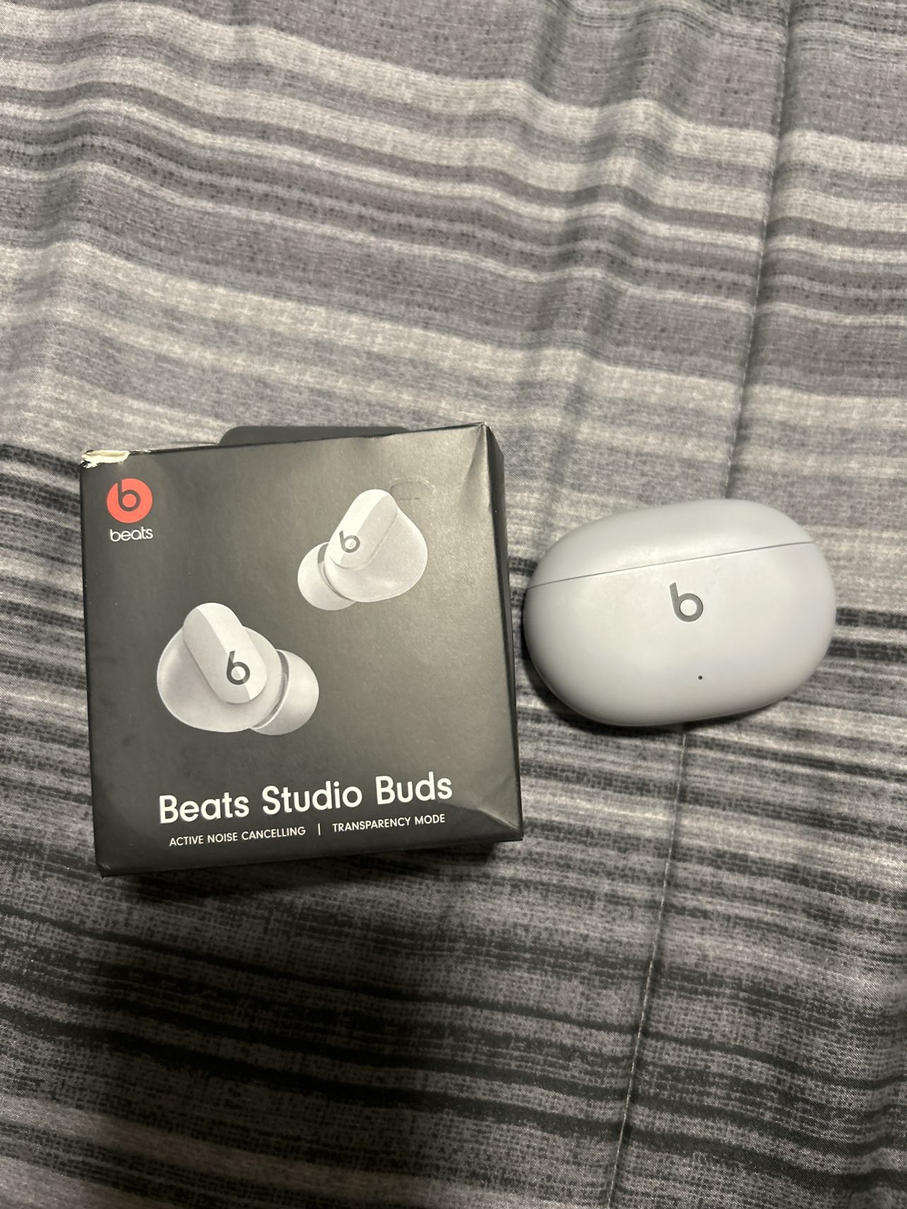 Beats Studio Buds