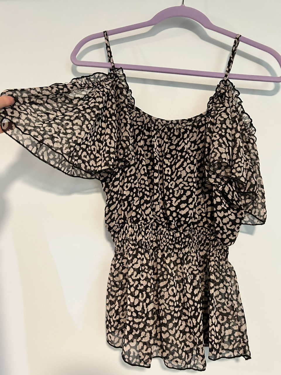 Black and white leopard print top