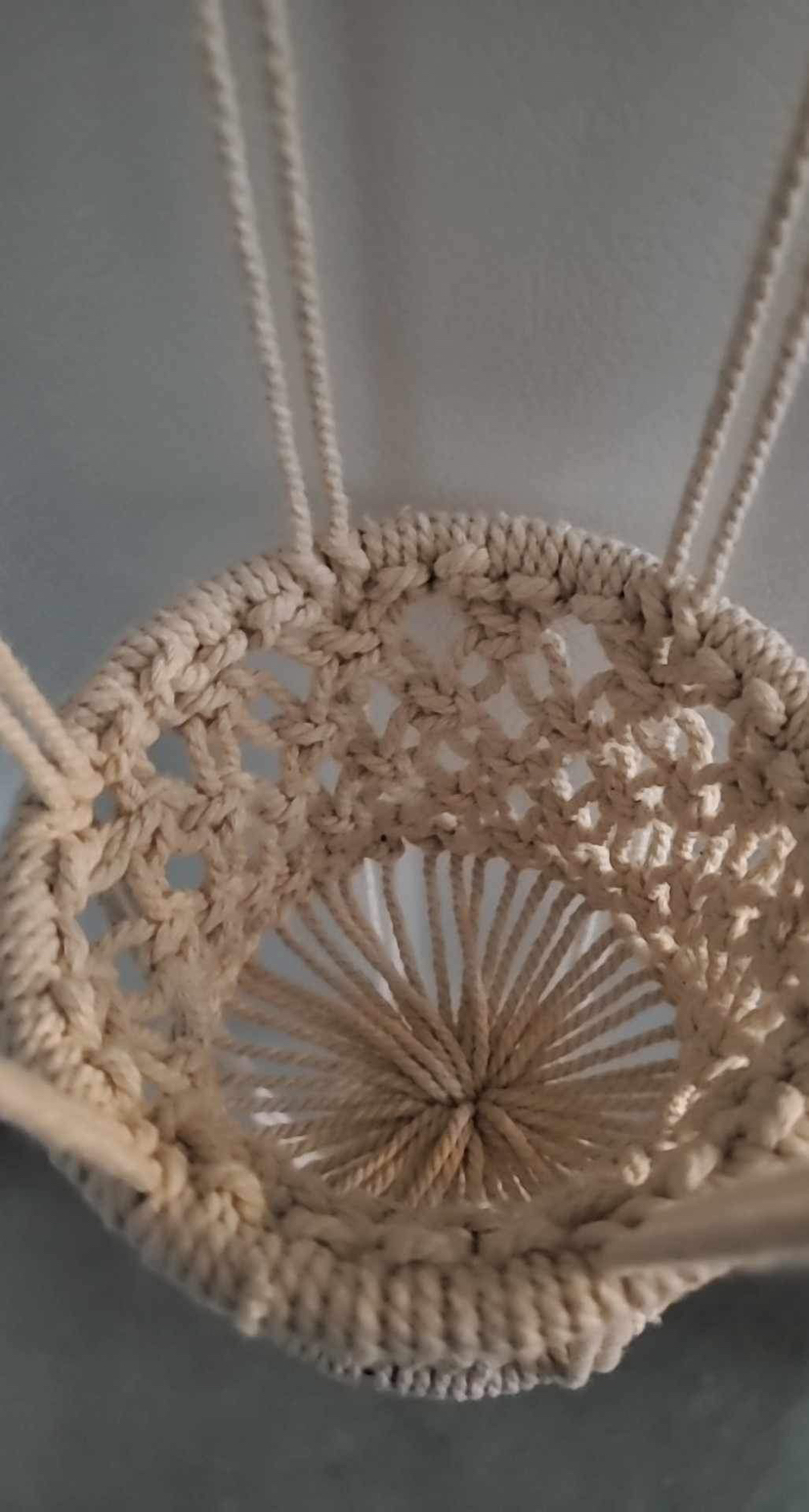 Macrame plant holder - photo 3