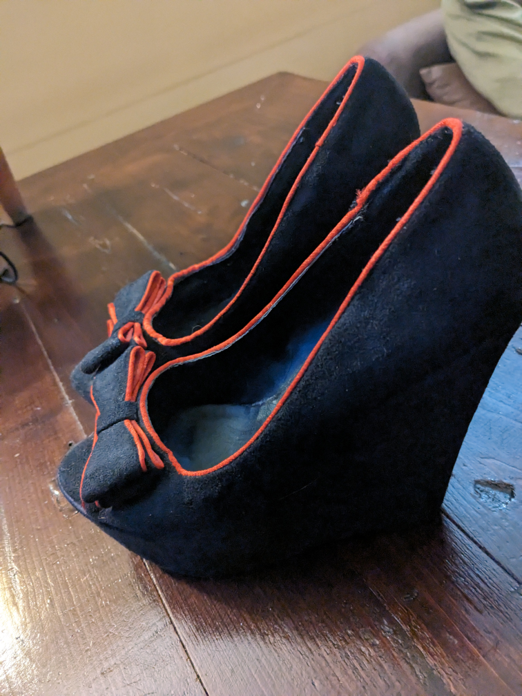 8 - Suede wedge pinup shoes with bow thumbnail