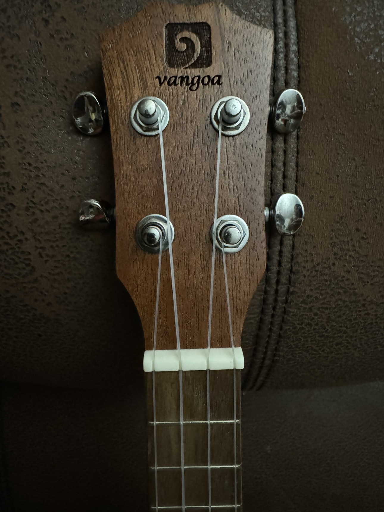 Rosewood Acoustic Type Ukulele (complete set with ukulele kit) - photo 5