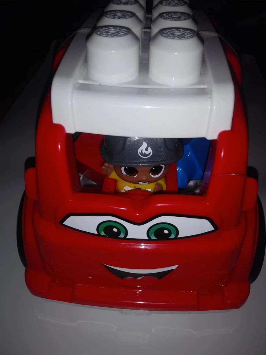 NEW!   FireTruck MEGA BLOCKS image indicator(10)