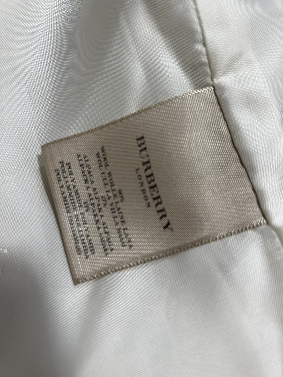 Burberry Ladies Wool Coat Excellent Condition image indicator(9)