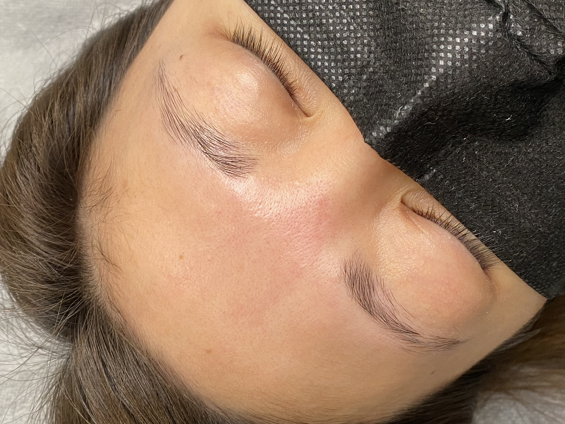 Need Eyebrow model free!