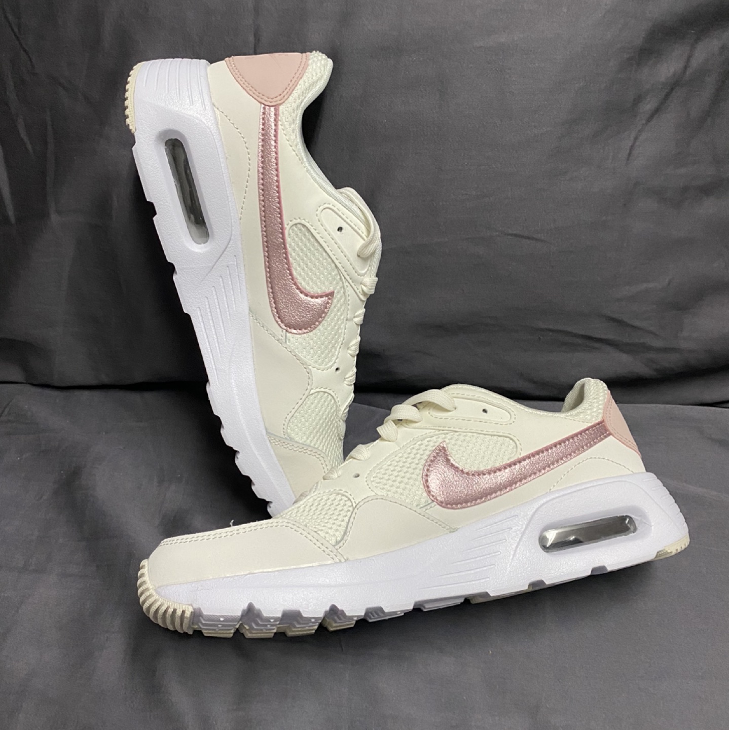 Nike Women’s Air Max - Size 7.5 - photo 4