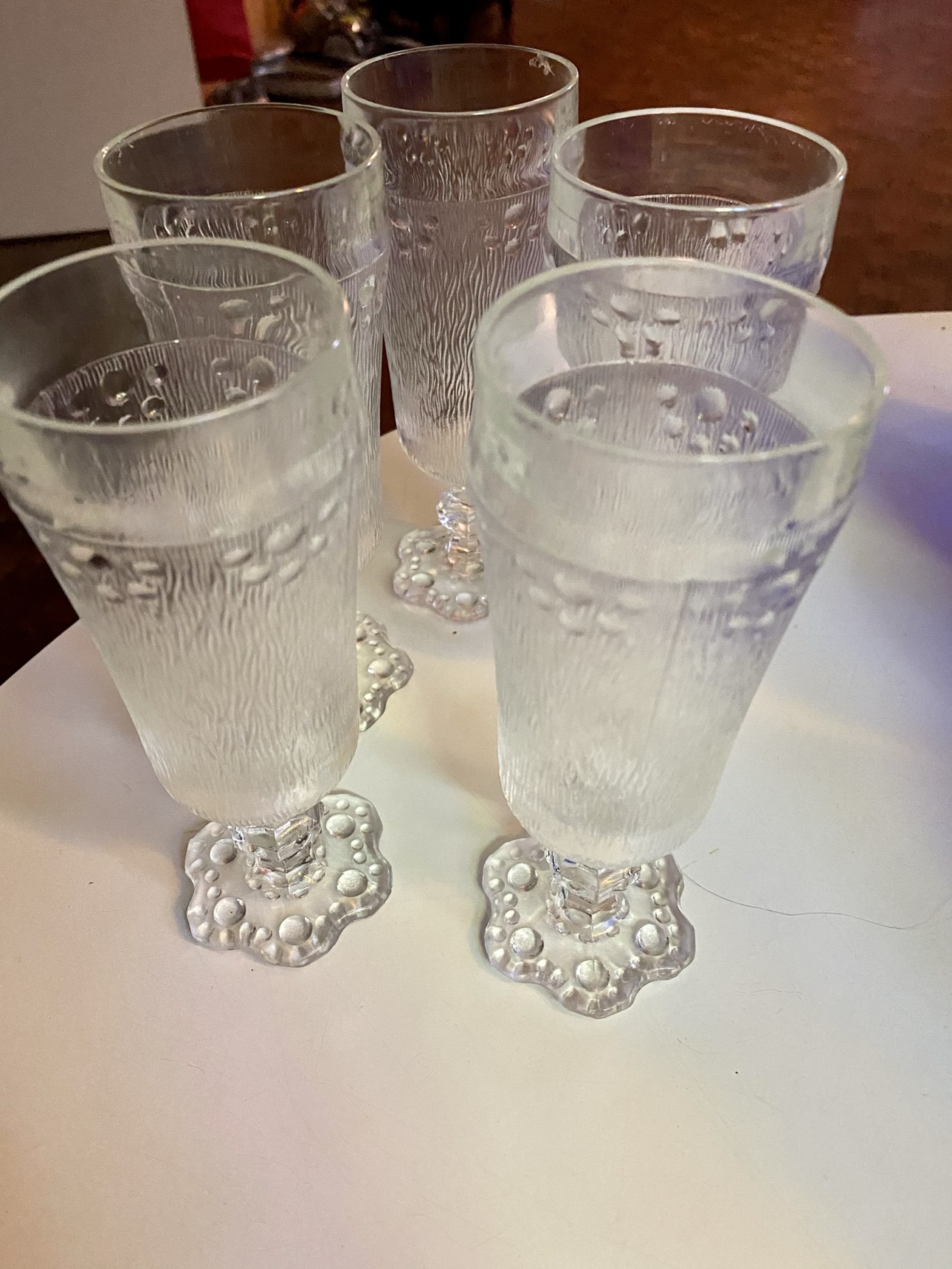 Set of 5 Beautiful Glasses image indicator(2)