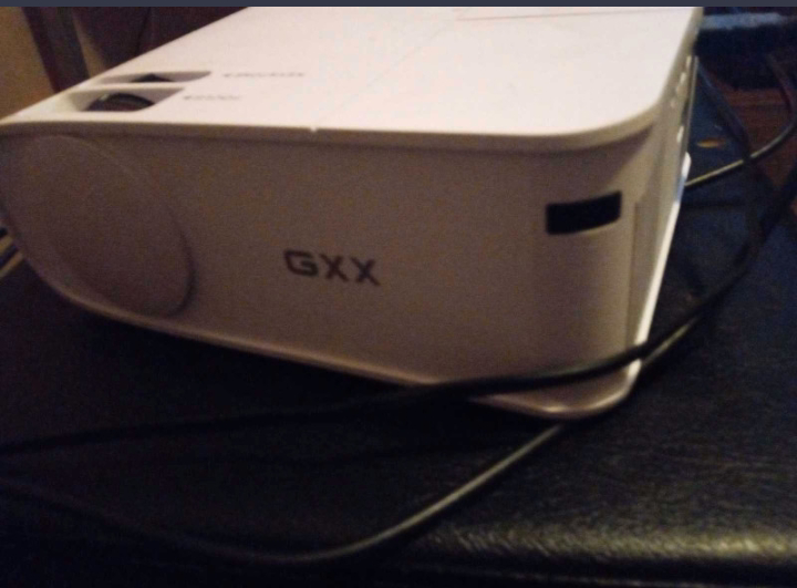 Projector with remote - photo 4