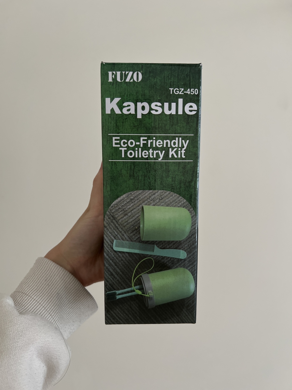 eco-friendly toiletry kit thumbnail