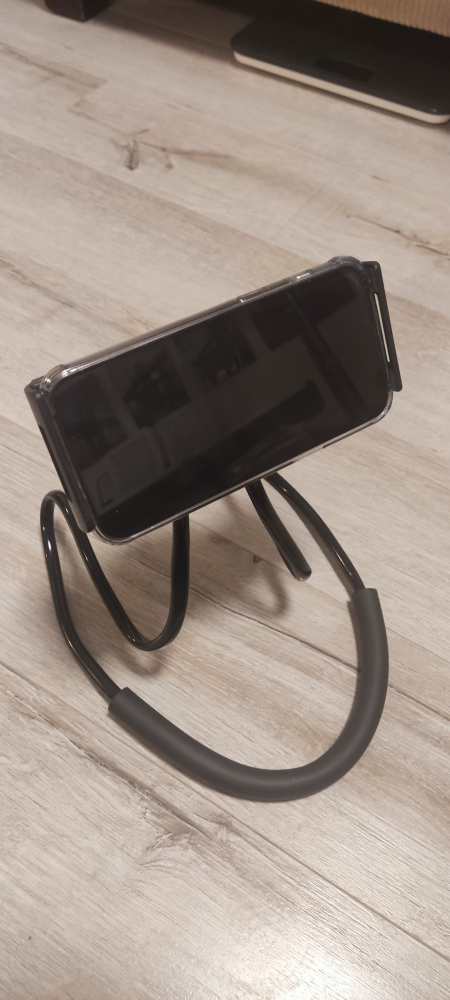 Adjustable, flexible phone holder - photo 4
