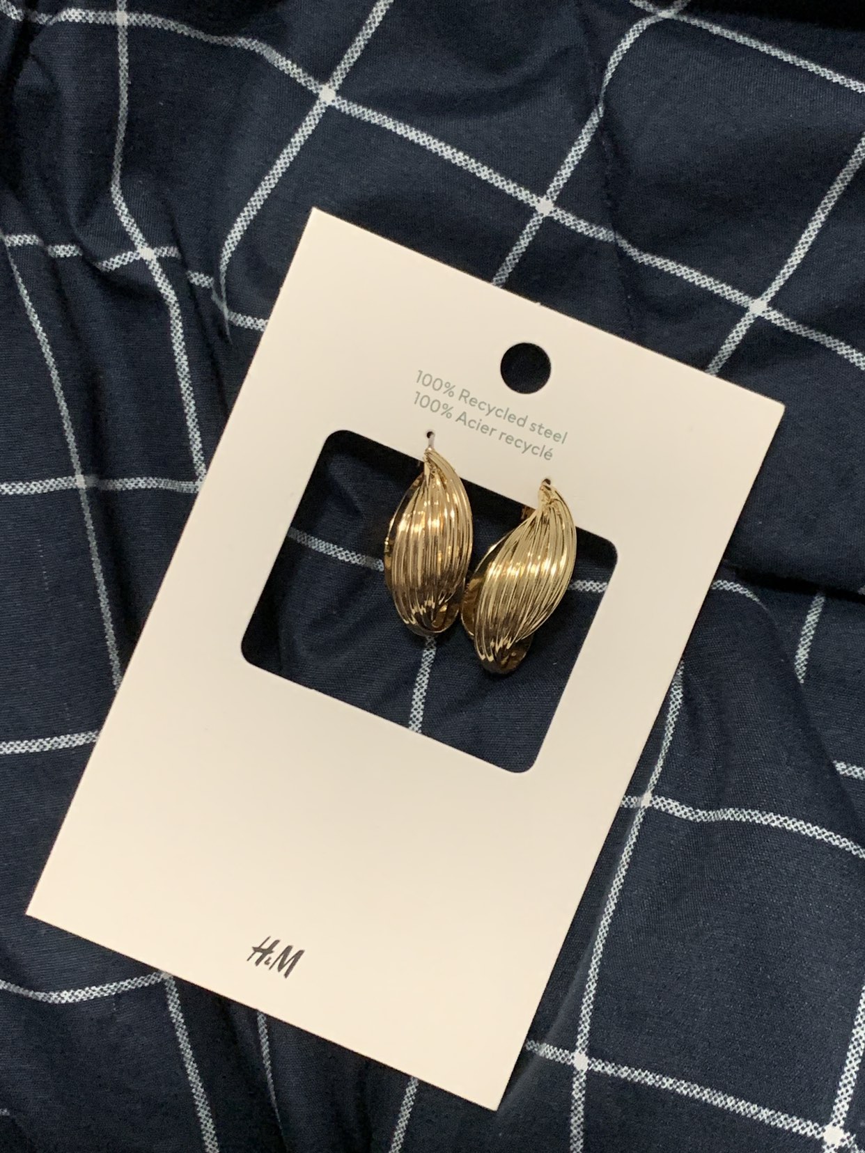 H&M Twisted hoop earrings (never worn)
