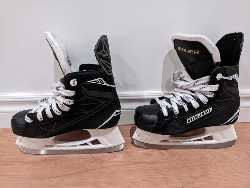Gently used kids Bauer S140 skates (size 3) image indicator(6)
