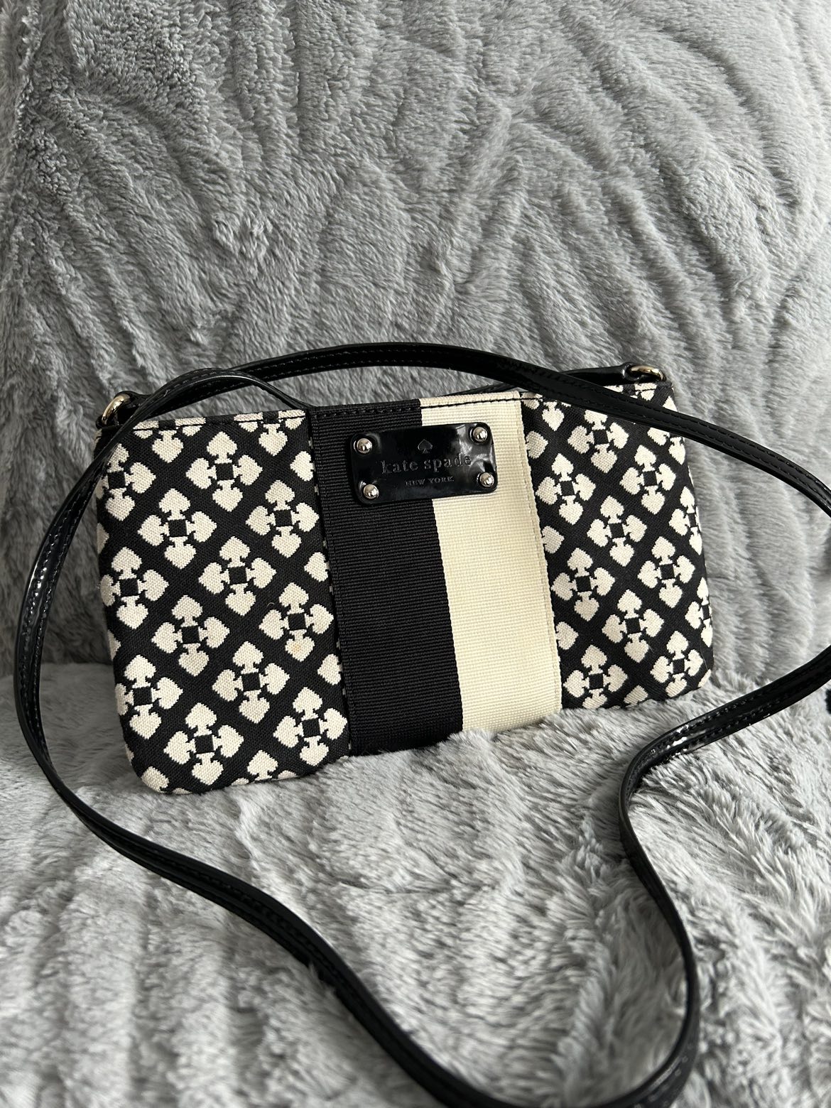 Kate spade crossbody bag