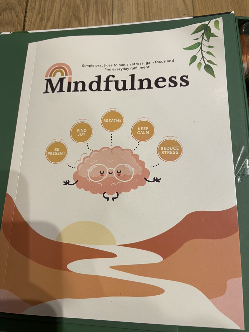 Mindfulness Box Set - Mala Beads + Mantra Cards image indicator(4)