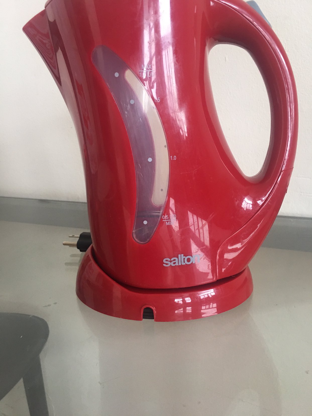 Kettle for sale in good condition 1.7ltr capacity thumbnail