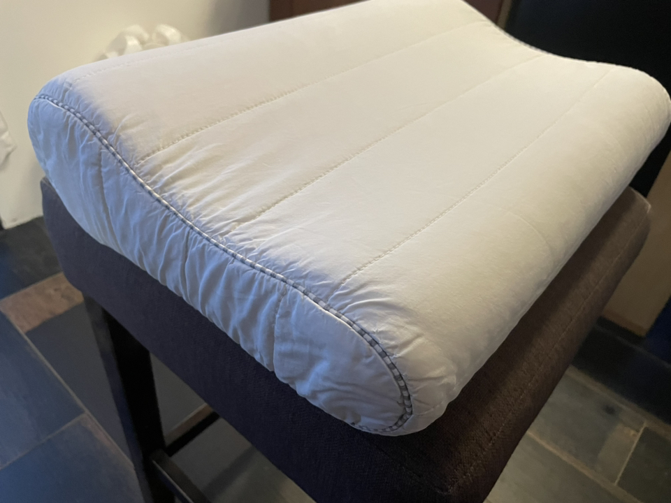 IKEA Rolleka Cervical Memory Foam Ergonomic Pillow image indicator(3)