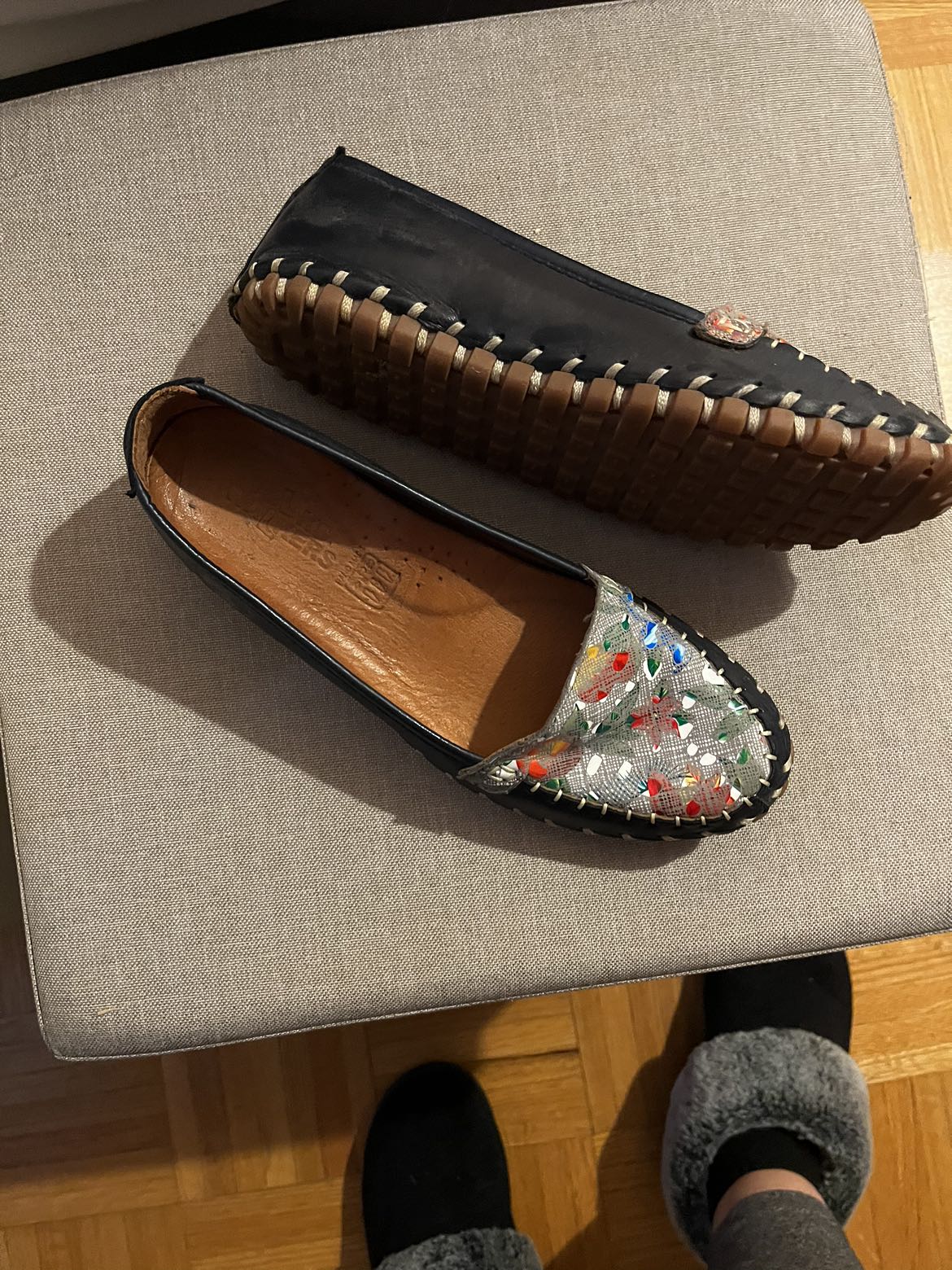 Loafers shoes image indicator(2)