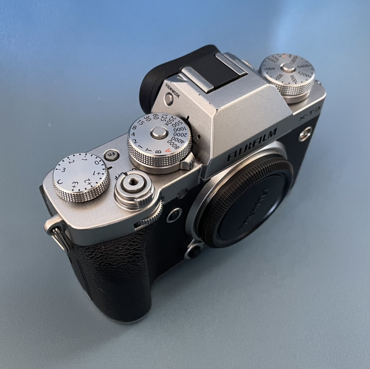 Fuji X-T3 with Vertical grip and 3 Fuji lenses can cover all image indicator(4)