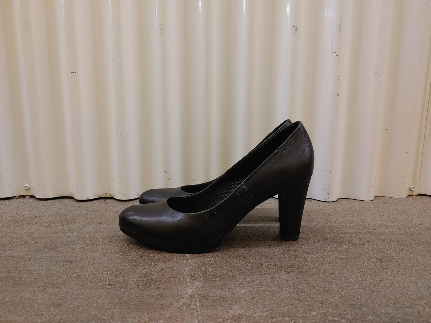 Women Shoes for sale - photo 2